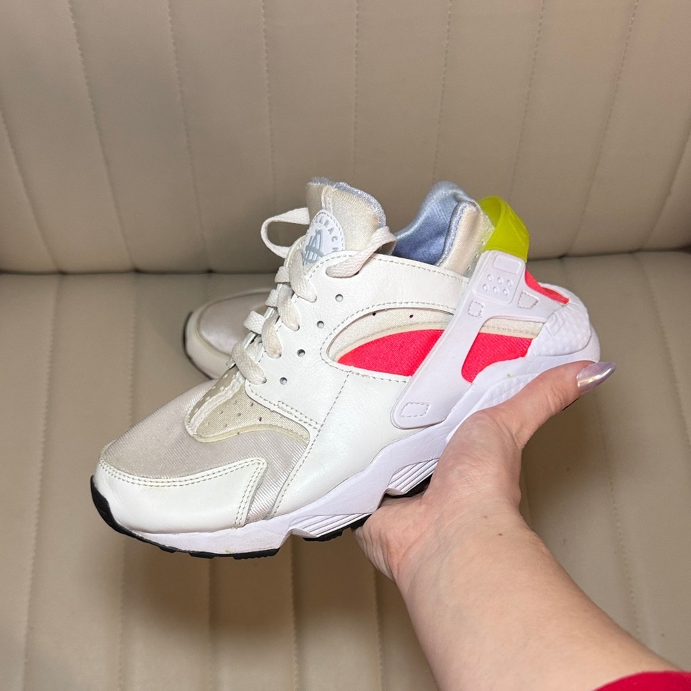 Nike Air Huarache Sneakers Size 8 White Neon Pink Volt Retro Running Shoes